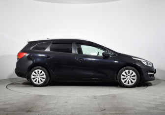 Подержанный автомобиль Kia Ceed Wagon 2018 года (4 фото)