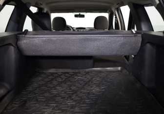 Подержанный автомобиль Renault Duster 2014 года (16 фото)