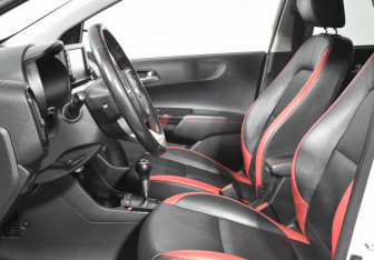 Подержанный автомобиль Kia Picanto 2018 года (10 фото)