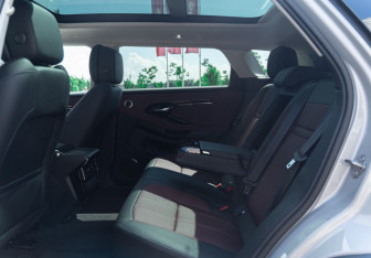 Новый Land Rover Range Rover Evoque 2025 (9 фото)