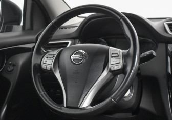 Подержанный автомобиль Nissan Qashqai 2014 года (14 фото)