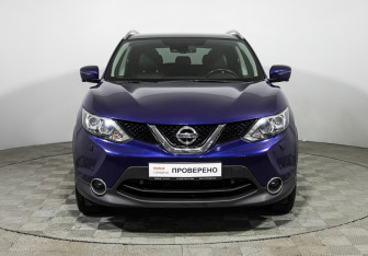 Подержанный автомобиль Nissan Qashqai 2017 года (2 фото)