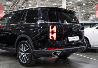 Подержанный автомобиль GAC GS8 2023 года (11 фото)