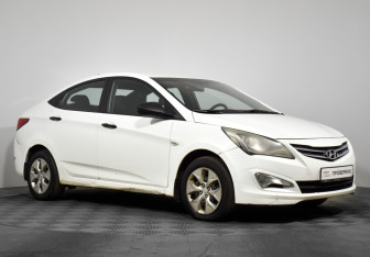 Подержанный автомобиль Hyundai Solaris Sedan 2016 года (3 фото)
