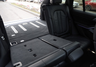 Подержанный автомобиль BMW X5 2019 года (36 фото)