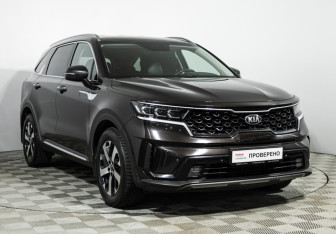 Подержанный автомобиль Kia Sorento 2021 года (3 фото)