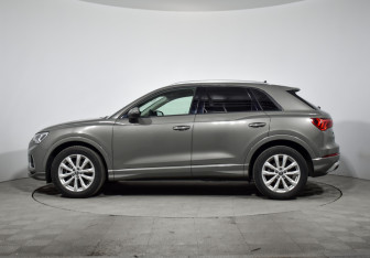 Подержанный автомобиль Audi Q3 2020 года (8 фото)