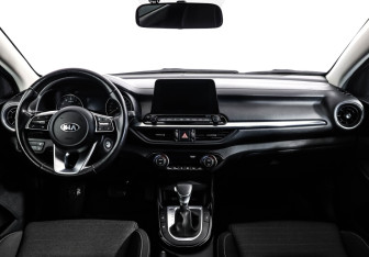 Подержанный автомобиль Kia Cerato Sedan 2020 года (12 фото)