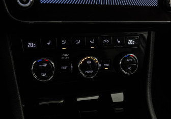 Подержанный автомобиль Skoda Superb Liftback 2019 года (15 фото)