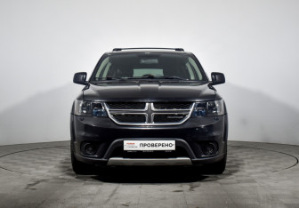 Подержанный автомобиль Dodge Journey 2011 года (2 фото)