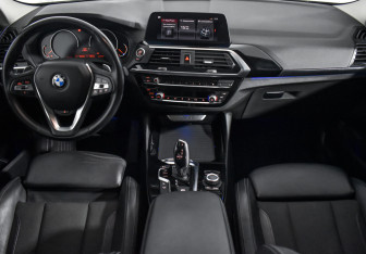 Подержанный автомобиль BMW X4 2019 года (15 фото)