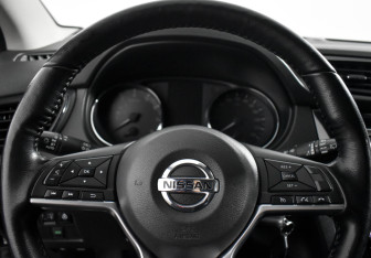 Подержанный автомобиль Nissan Qashqai 2020 года (15 фото)