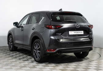 Подержанный автомобиль Mazda CX-5 2017 года (7 фото)
