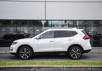 Подержанный автомобиль Nissan X-Trail 2019 года (9 фото)