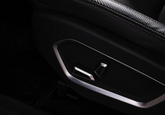 Подержанный автомобиль Geely Atlas Pro 2023 года (22 фото)