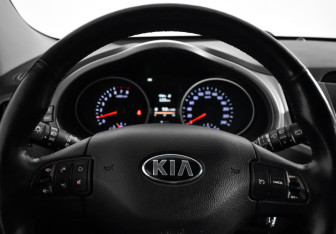 Подержанный автомобиль Kia Sportage 2014 года (16 фото)