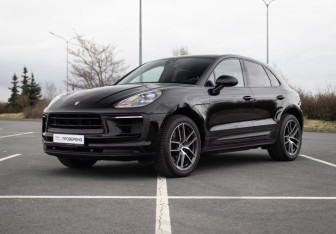 Подержанный автомобиль Porsche Macan 2021 года (3 фото)