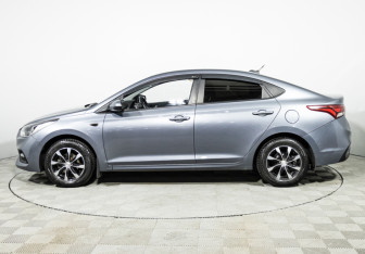 Подержанный автомобиль Hyundai Solaris Sedan 2017 года (8 фото)