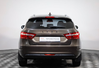 Подержанный автомобиль LADA (ВАЗ) Vesta Wagon 2018 года (6 фото)