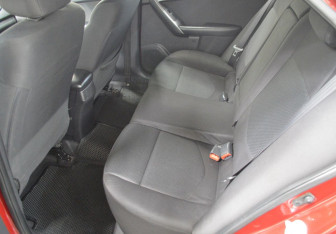 Подержанный автомобиль Kia Cerato Sedan 2010 года (11 фото)