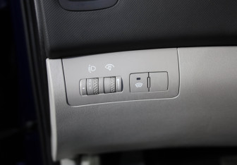 Подержанный автомобиль Kia Ceed Hatchback 2007 года (16 фото)