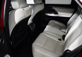 Подержанный автомобиль Lexus RX 2018 года (11 фото)