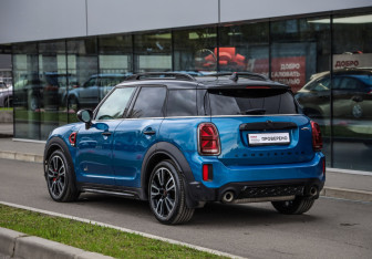 Подержанный автомобиль MINI Countryman 2021 года (8 фото)