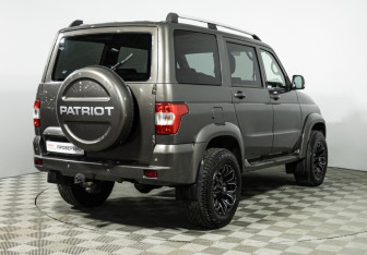 Подержанный автомобиль УАЗ Patriot 2018 года (5 фото)