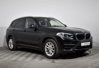Подержанный автомобиль BMW X3 2019 года (3 фото)