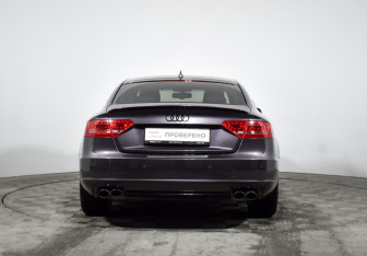 Подержанный автомобиль Audi A5 Liftback 2009 года (6 фото)