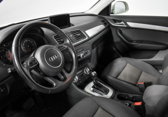 Подержанный автомобиль Audi Q3 2012 года (9 фото)