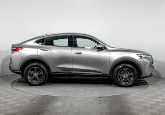Подержанный автомобиль Haval F7x 2022 года (4 фото)