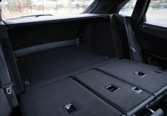 Подержанный автомобиль Porsche Macan 2019 года (29 фото)