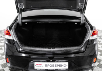 Подержанный автомобиль Hyundai Sonata 2019 года (21 фото)