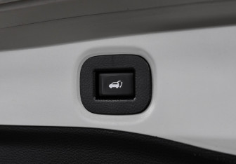 Подержанный автомобиль Nissan X-Trail 2018 года (25 фото)