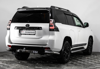 Подержанный автомобиль Toyota Land Cruiser Prado 2021 года (7 фото)