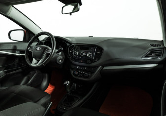Подержанный автомобиль LADA (ВАЗ) Vesta Sedan 2020 года (9 фото)