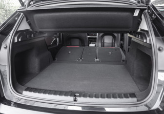 Подержанный автомобиль BMW X1 2024 года (37 фото)
