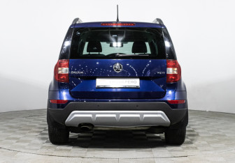 Подержанный автомобиль Skoda Yeti 2015 года (6 фото)