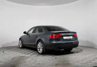 Подержанный автомобиль Audi A4 Sedan 2008 года (7 фото)