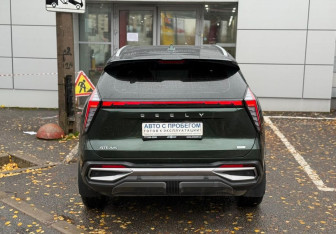 Подержанный автомобиль Geely Atlas 2024 года (5 фото)