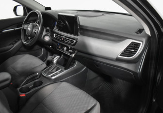 Подержанный автомобиль Kia Seltos 2021 года (12 фото)