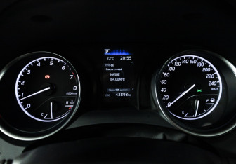 Подержанный автомобиль Toyota Camry Sedan 2021 года (12 фото)