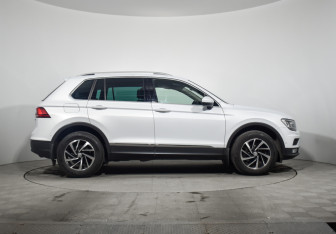 Подержанный автомобиль Volkswagen Tiguan 2018 года (4 фото)