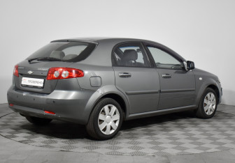 Подержанный автомобиль Chevrolet Lacetti Hatchback 2010 года (5 фото)