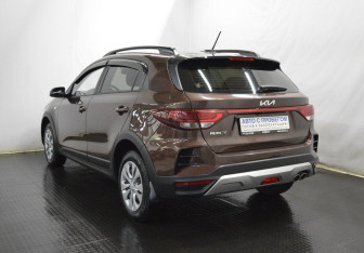 Подержанный автомобиль Kia Rio Hatchback 2021 года (7 фото)