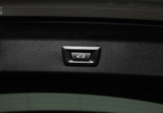 Подержанный автомобиль BMW X3 2021 года (21 фото)