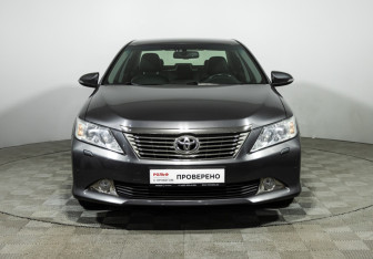 Подержанный автомобиль Toyota Camry Sedan 2014 года (2 фото)