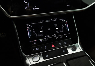 Подержанный автомобиль Audi A7 2019 года (17 фото)