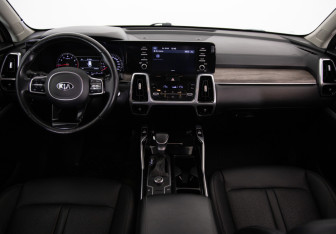 Подержанный автомобиль Kia Sorento 2020 года (10 фото)